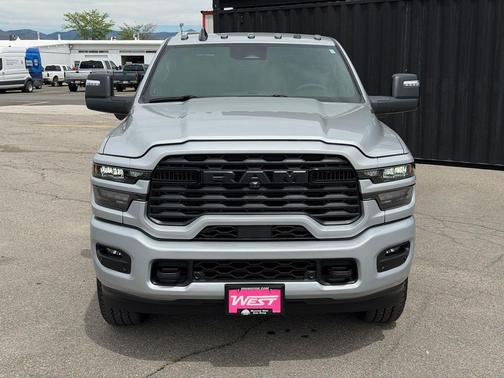 Silver Zynith 2026 RAM 2500 Big Horn Crew Cab 4x4 6'4' Box