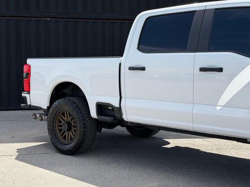 Oxford White 2024 Ford F-250 XL