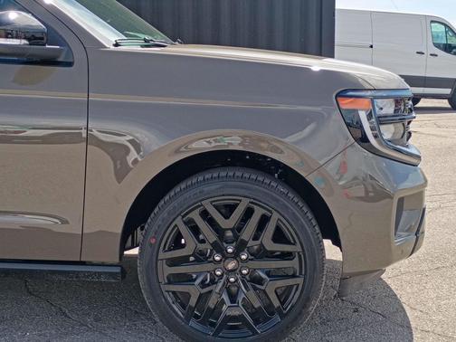 Gray 2026 Ford Expedition Max Platinum