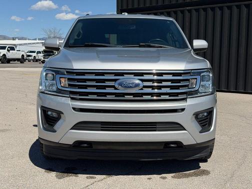 Ingot Silver Metallic 2019 Ford Expedition Max XLT