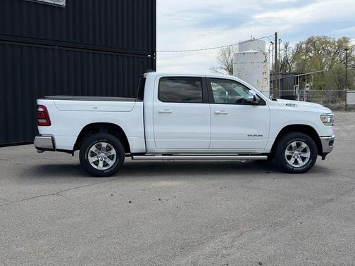 Bright White Clearcoat 2023 RAM 1500 Laramie