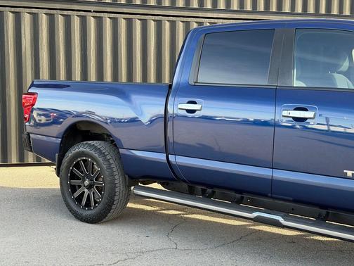 2019 Nissan Titan XD SV