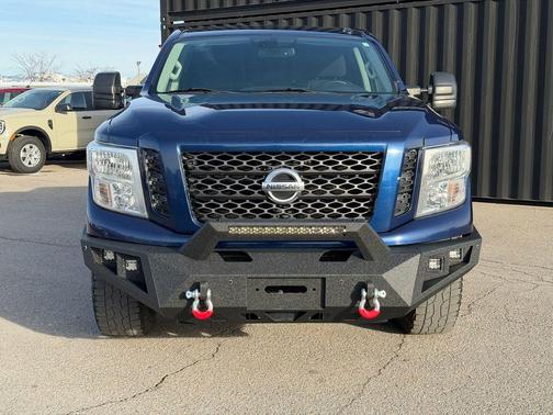 2019 Nissan Titan XD SV