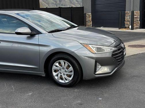 Galactic Gray 2019 Hyundai ELANTRA SE