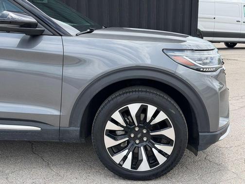 Gray Metallic 2025 Ford Explorer Platinum