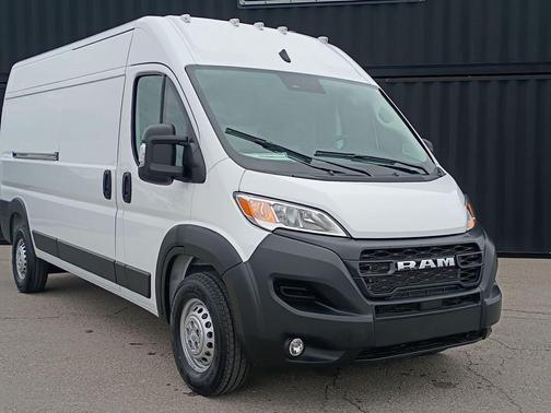 Bright White Clearcoat 2026 RAM ProMaster 2500 Tradesman