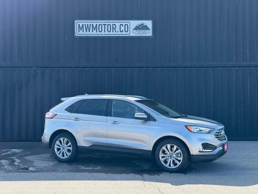 Silver Metallic 2020 Ford Edge Titanium