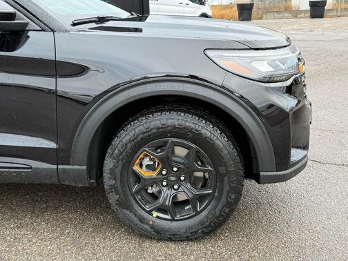 Agate Black Metallic 2026 Ford Explorer Tremor