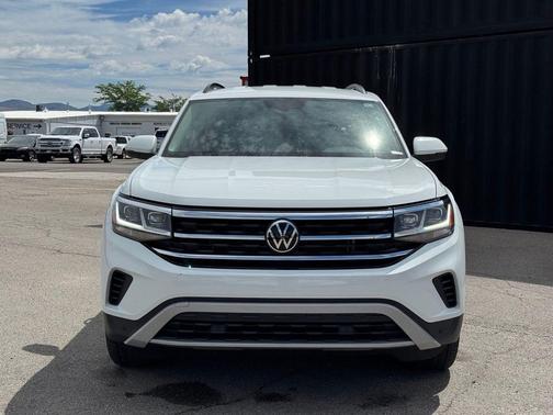 Pure White 2023 Volkswagen Atlas 3.6L SE w/Technology