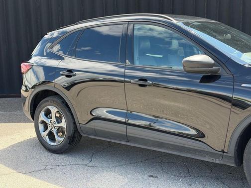 Black Metallic 2025 Ford Escape ST-Line