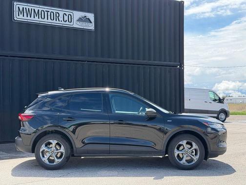 Black Metallic 2025 Ford Escape ST-Line