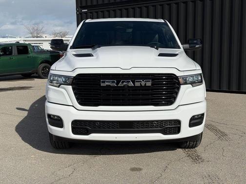 Bright White Clearcoat 2026 RAM 1500 Laramie