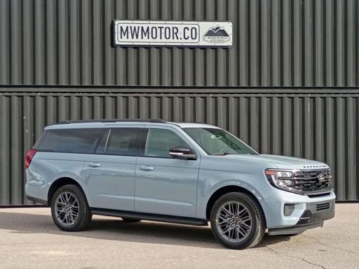 Glacier Gray Metallic Tri-Coat 2026 Ford Expedition Max Platinum