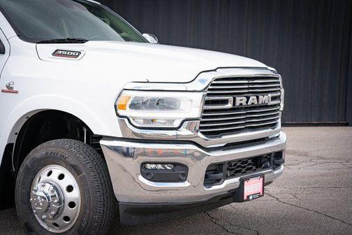 2022 RAM 3500 Laramie Crew Cab 4x4 8' Box