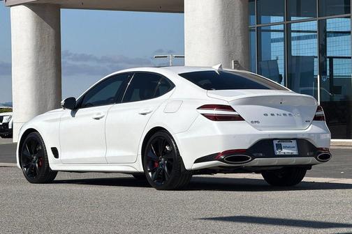 Uyuni White 2023 Genesis G70 3.3T RWD