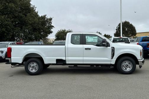 2025 Ford F-250 XL