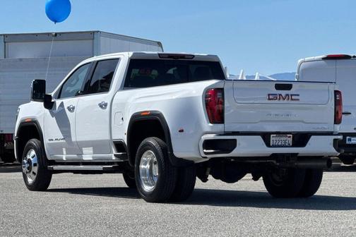 2025 GMC Sierra 3500 Denali