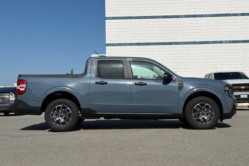 Oxford White 2026 Ford Maverick XLT