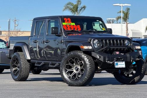 2022 Jeep Gladiator Sport S