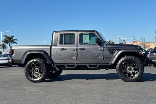 2022 Jeep Gladiator Sport S