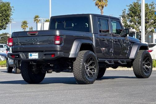 2022 Jeep Gladiator Sport S