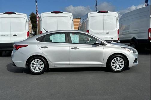 2021 Hyundai Accent SE