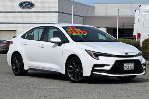 2025 Toyota Corolla SE