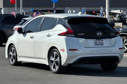2022 Nissan Leaf SV 40 kWh