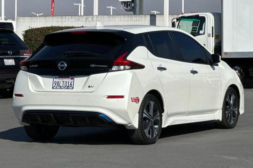 2022 Nissan Leaf SV 40 kWh