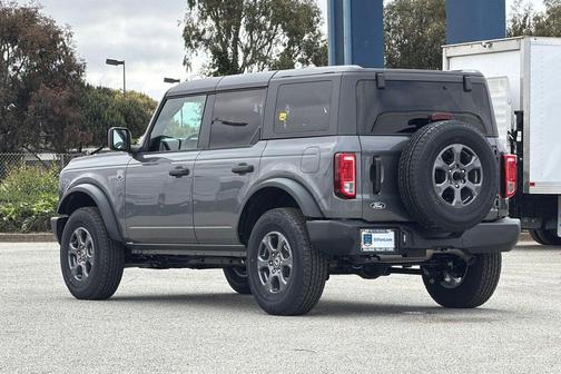 Carbonized Gray Metallic 2026 Ford Bronco Big Bend