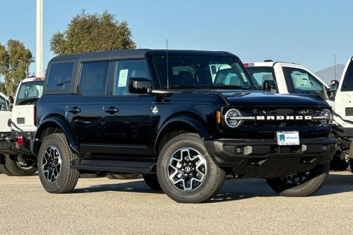 2025 Ford Bronco Outer Banks