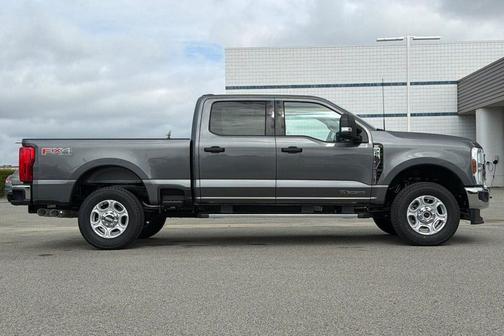 Carbonized Gray Metallic 2026 Ford F-250 XLT