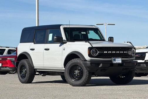 Avalanche Gray 2026 Ford Bronco Big Bend