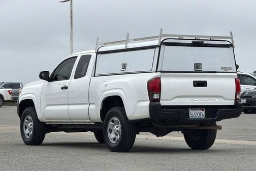 Ice 2023 Toyota Tacoma SR