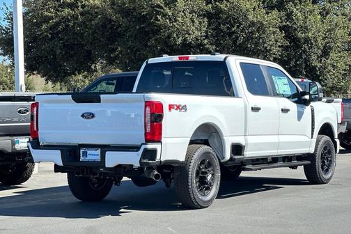 2025 Ford F-250 XL