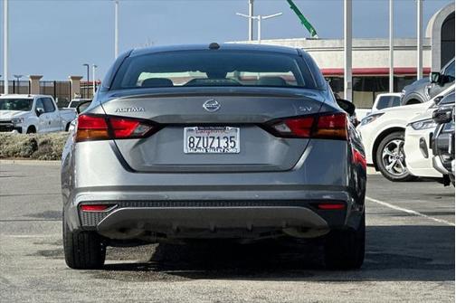 2022 Nissan Altima 2.5 SV