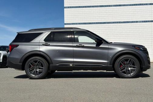 Carbonized Gray Metallic 2026 Ford Explorer ST
