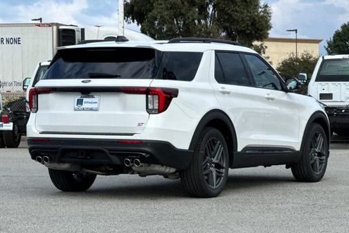 Star White Metallic Tri-Coat 2025 Ford Explorer ST