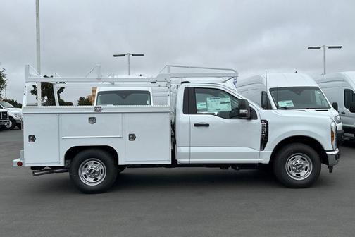 2025 Ford F-250 XL
