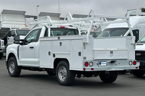 2025 Ford F-250 XL
