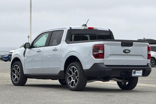 Space White Metallic 2026 Ford Maverick Lariat