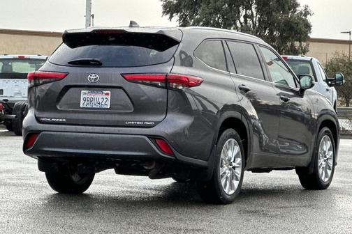 2022 Toyota Highlander Limited