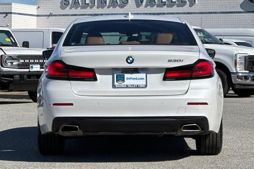 Mineral White Metallic 2023 BMW 530 i
