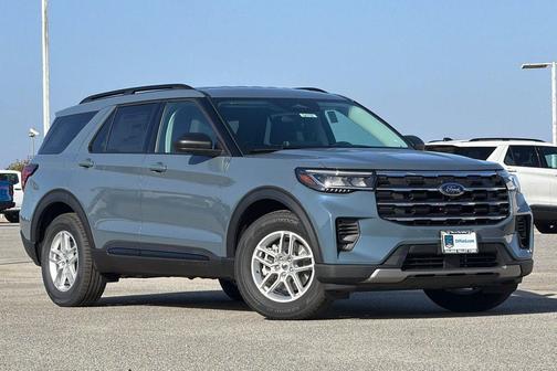 Vapor Blue Metallic 2026 Ford Explorer Active