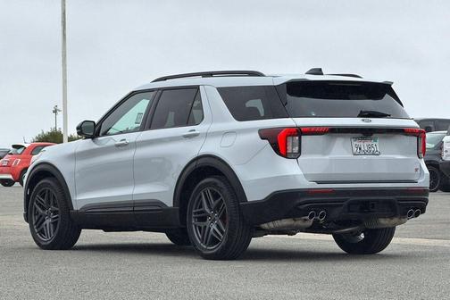Space White Metallic 2026 Ford Explorer ST