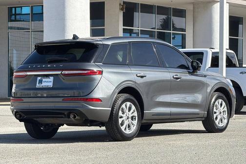 Asher Gray Metallic Clearcoat 2023 Lincoln Corsair Reserve