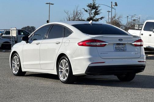 2020 Ford Fusion Hybrid SE
