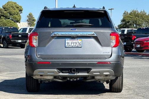 Carbonized Gray Metallic 2024 Ford Explorer XLT