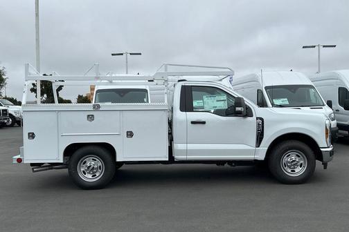 2025 Ford F-250 XL