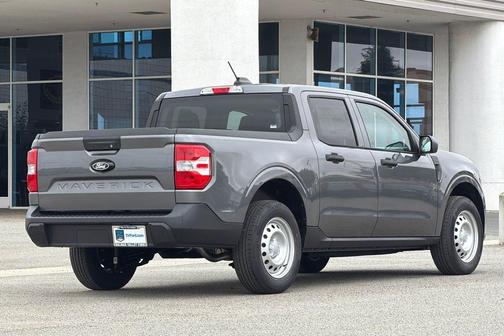 Carbonized Gray Metallic 2026 Ford Maverick XL